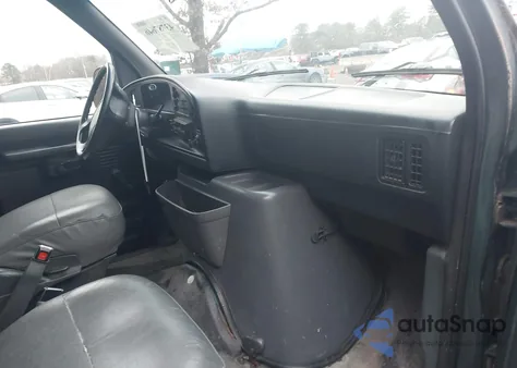 1995 Ford Econoline E250 Super Duty Van z USA, uszkodzony, nr VIN 1FTFS24Y9SHB87744